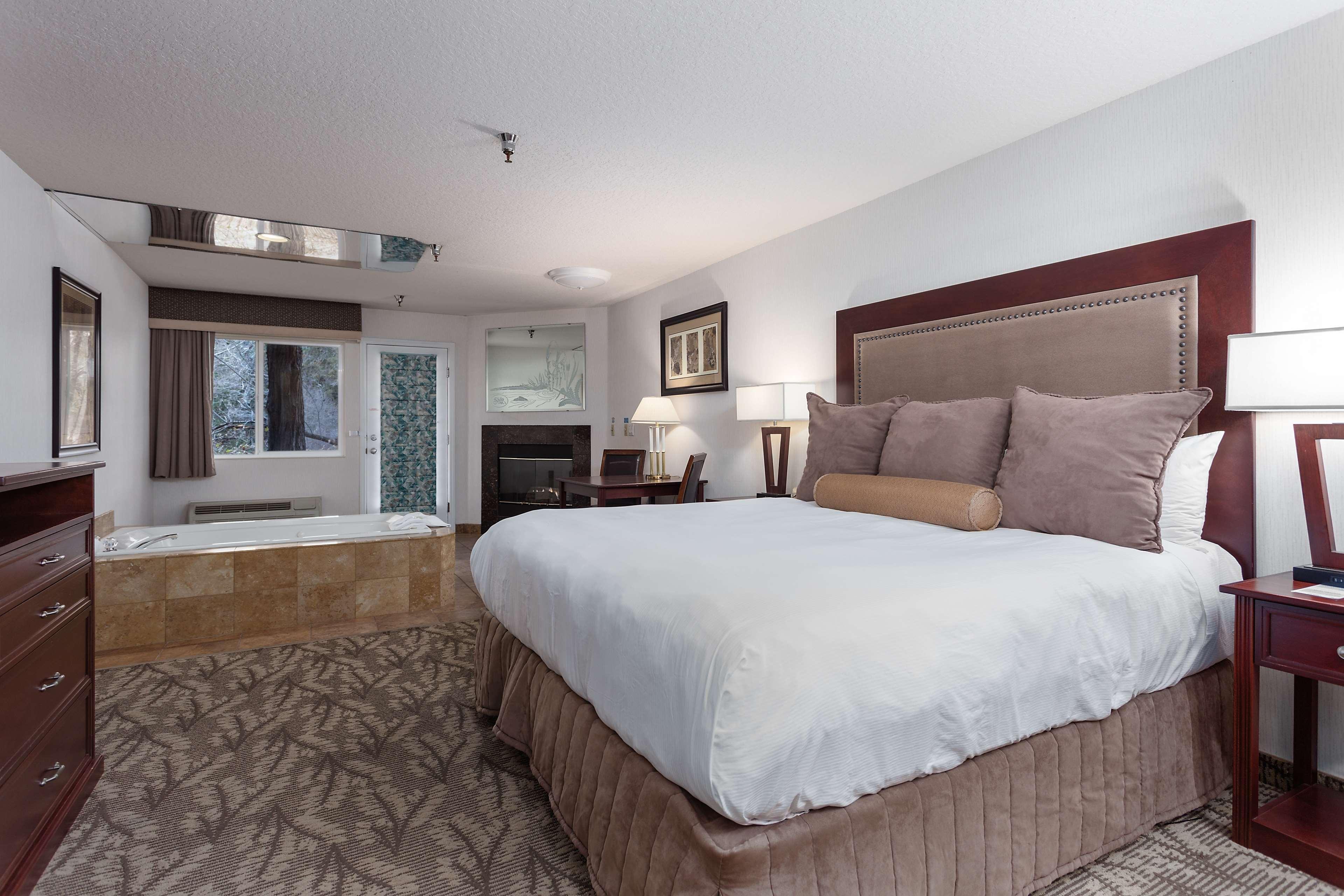 Shilo Inn Suites Hotel - Bend Extérieur photo